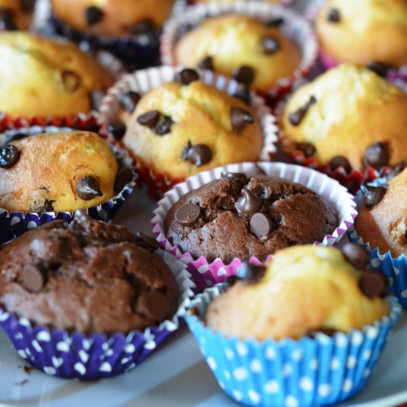 Assorted Mini Cupcakes Box (12 pcs)