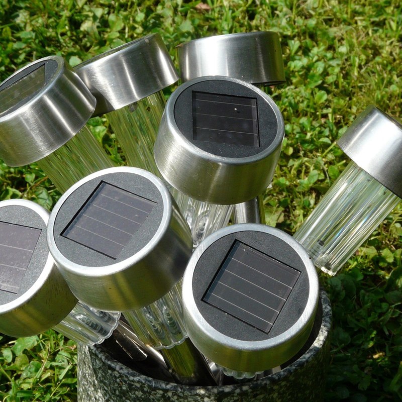 Solar Powered LED Garden Lights (Pack of 4)